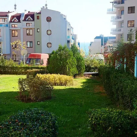 Apartment Kashtite *