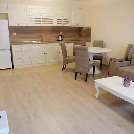 Apartment Kashtite