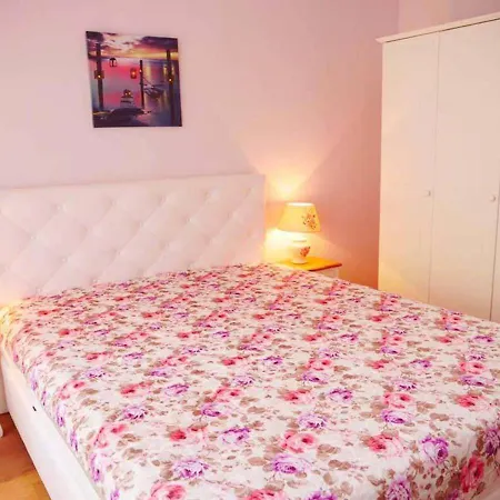 Apartment Kashtite